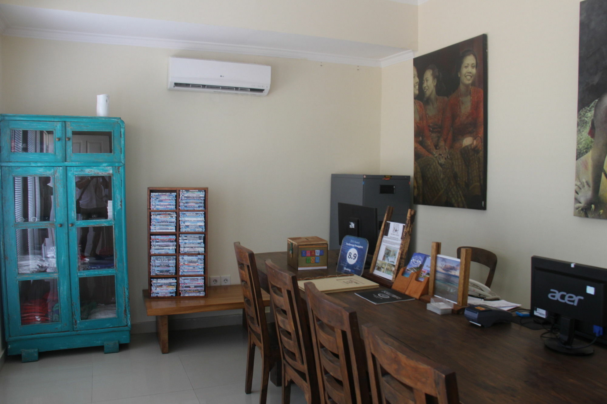 Scallywags Smugglers Gili Air Exterior photo
